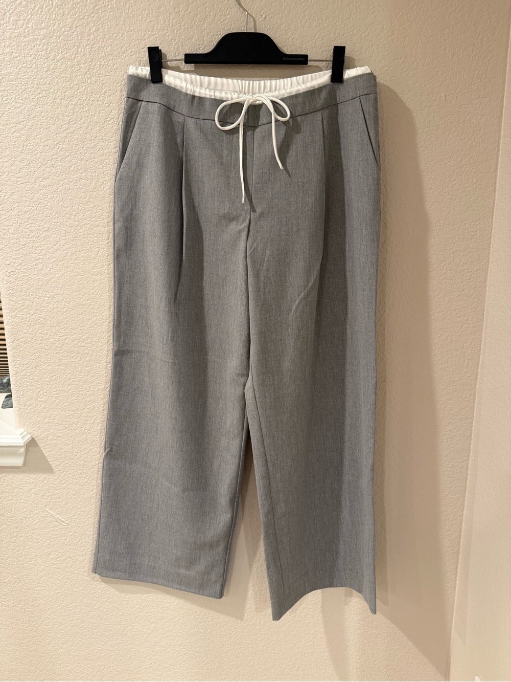 Zara Women’s Gray Drawstring Pants